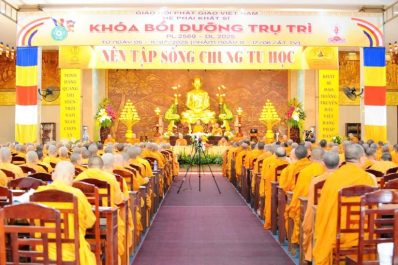 Hệ phái Khất sĩ khai mạc Khóa bồi dưỡng trụ trì tại pháp viện Minh Đăng Quang