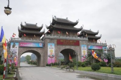 Hà Nam: Động Tam Chúc trang trọng chuẩn bị cho lễ cung đón Xá lợi Phật từ động Quán Sứ