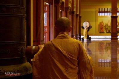 Trưởng lão Hòa thượng Chủ tịch Hội đồng Trị sự đề nghị cử chuông trống cầu quốc thái dân an vào 6g sáng 1-7