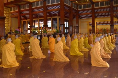 Tụng kinh là thuyết pháp