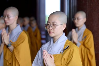 Mùa an cư - dừng lại để thăng hoa đạo nghiệp