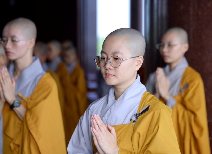Mùa an cư – dừng lại để thăng hoa đạo nghiệp