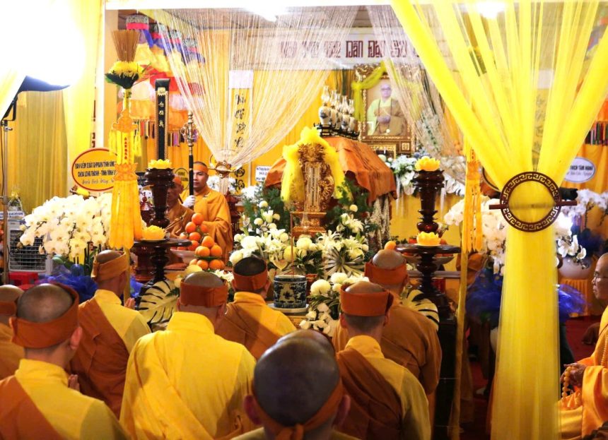 Trà Vinh: Lễ truy niệm, phụng tống kim quan Thượng tọa Thích Tâm Hiền trà tỳ