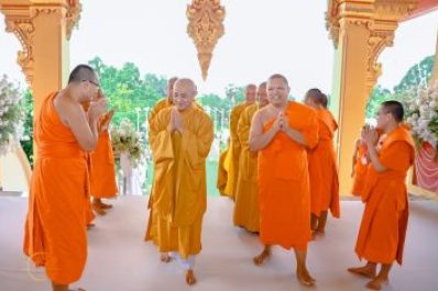 Lãnh đạo GHPGVN kính viếng cố Đại lão Hoàng thượng Chủ tịch Trung ương Liên minh Phật giáo Lào