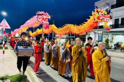 Long An: Trang nghiêm Đại lễ Phật đản tại chùa Tân Phước, huyện Đức Hòa