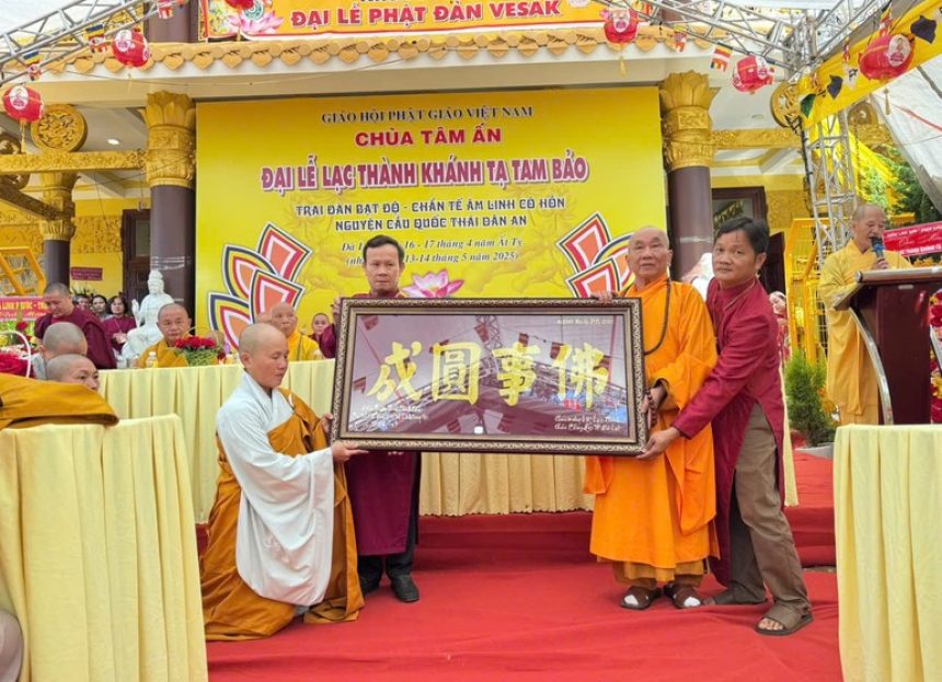 Lâm Đồng: Chùa Tâm Ấn lạc thành khánh tạ ngôi Tam bảo sau hơn 10 năm xây dựng