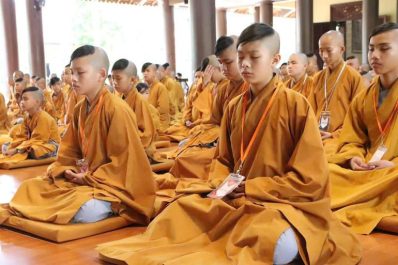 Từ tiểu ngã đến vô ngã