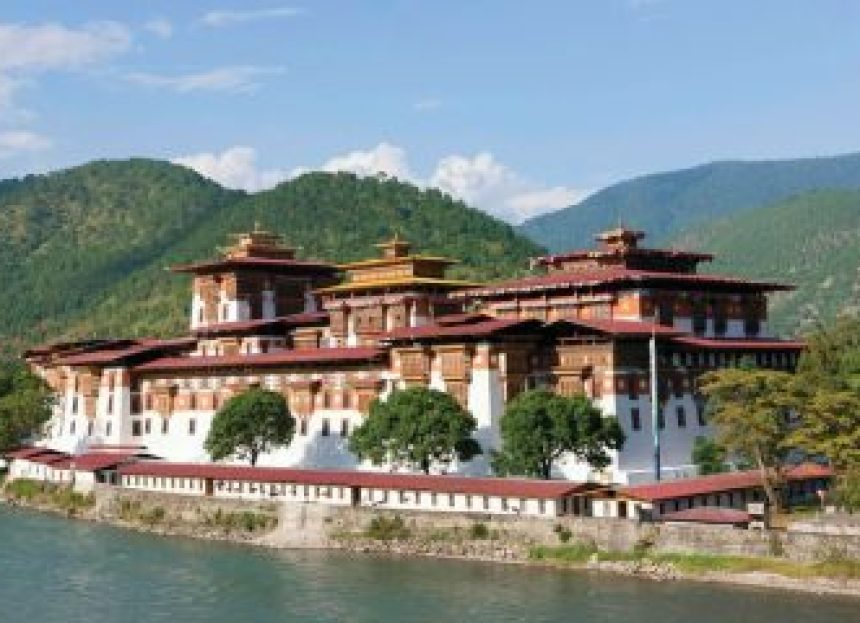 Dzong – kiến trúc đặc thù của Phật giáo Bhutan